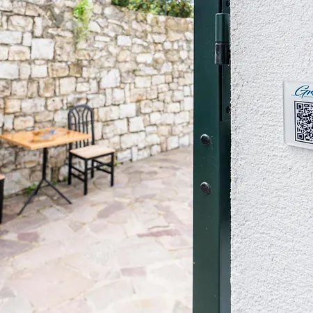 Lo Zefiro Bed & Breakfast